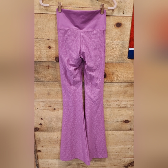 adidas Pants - NWT Adidas High-Waist Lace Flared Yoga Pants